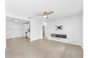 1432 Ne 5th Ave 1 Fort Lauderdale, FL 33304 - MLS#A11984192