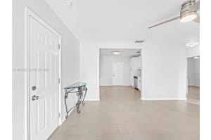 1432 Ne 5th Ave 1 Fort Lauderdale, FL 33304 - MLS#A11984192