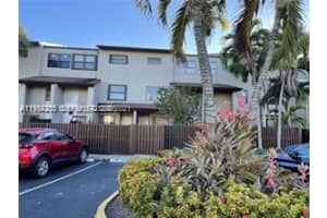 10060 Nw 9th St Cir 4 Miami, FL 33172 - MLS#A11984203