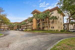 4965 E Sabal Palm Blvd 207, Tamarac