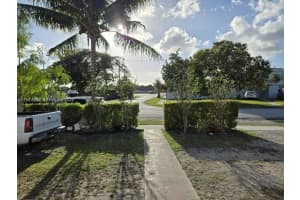 4135 Sw 116th Ave Miami, FL 33165 - MLS#A11984252