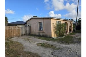 4135 Sw 116th Ave Miami, FL 33165 - MLS#A11984252