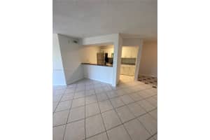 7035 Nw 186th St D305, Hialeah
