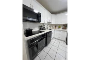 9440 Fontainebleau Blvd 503 Miami, FL 33172 - MLS#A11984277