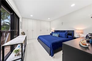 2415 W 67th Pl 8-11 Hialeah, FL 33016 - MLS#A11984281