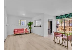 1011 Nw 23rd Ave Miami, FL 33125 - MLS#A11984284