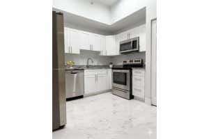 2801 Riverside Dr , Coral Springs, FL 33065 - MLS#A11984290