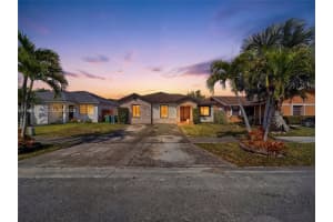 17990 Sw 134th Ct Miami, FL 33177 - MLS#A11984318