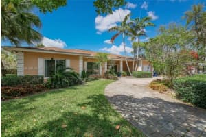 1800 Miami Springs Ave , Miami Springs, FL 33166 - MLS#A11984332