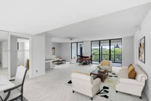 5188 Woodland Lakes Dr 337, Palm Beach Gardens