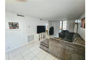 8429 Forest Hills Dr 305 Coral Springs, FL 33065 - MLS#A11984353