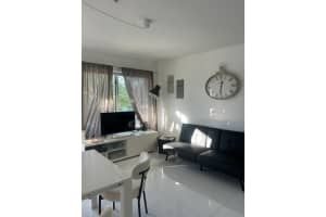801 15th St APT 202, Miami Beach, FL 33139, - MLS#A11984384