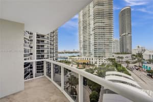 Icon at South Beach, 400 Alton Rd APT 911, Miami Beach, FL 33139, - MLS#A11984387