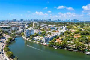 2555 Collins Ave , Miami Beach, FL 33140 - MLS#A11984406