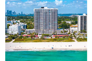2555 Collins Ave , Miami Beach, FL 33140 - MLS#A11984406
