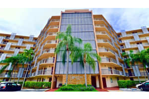 3301 N Country Club Dr APT 804, Aventura, FL 33180, - MLS#A11984443