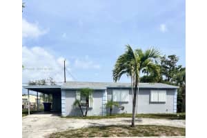 1020 W 2nd St Riviera Beach, FL 33404 - MLS#A11984456