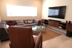929 Michigan Ave APT 3, Miami Beach, FL 33139, - MLS#A11984483