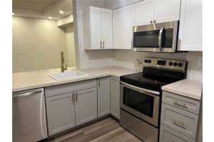 3001 N Oakland Forest Dr 104 Oakland Park, FL 33309 - MLS#A11984500