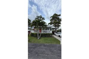 4219 Royal Manor Blvd House Boynton Beach, FL 33436 - MLS#A11984519