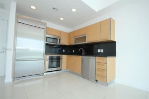 950 Brickell Bay Dr 4709 Miami, FL 33131 - MLS#A11984520