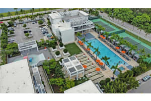 6416 Nw 102nd Ct 304, Doral