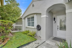 11761 NW 12th St, Pembroke Pines, FL 33026, - MLS#A11984558