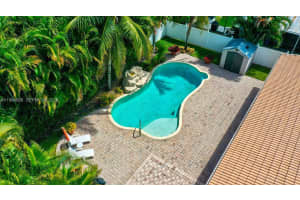 11 Forest Hills Ln Boca Raton, FL 33431 - MLS#A11984566