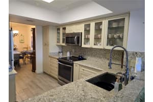 2880 Ne 14th St Cswy 311, Pompano Beach