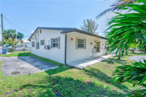 201 Sw 9th Ave 1-3 Hallandale Beach, FL 33009 - MLS#A11984579