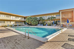 26 W Diplomat Pkwy 2229 Hallandale Beach, FL 33009 - MLS#A11984617