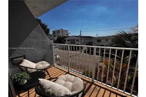 1801 S Treasure Dr 324 North Bay Village, FL 33141 - MLS#A11984627