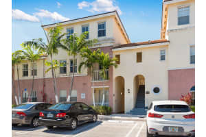 10022 Nw 7th St 206 Miami, FL 33172 - MLS#A11984645