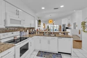 14817 Balgowan Rd 201-5 Miami Lakes, FL 33016 - MLS#A11984668