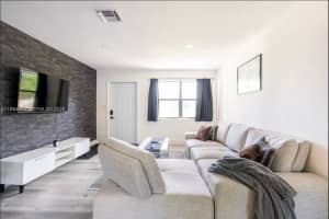 1200 Nw 18th Ct 1200 Fort Lauderdale, FL 33311 - MLS#A11984683