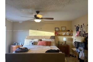 10320 154th Cir Ct , Miami, FL 33196 - MLS#A11984687