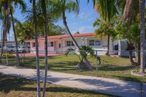 10521 Sw 41st Ter Miami, FL 33165 - MLS#A11984707