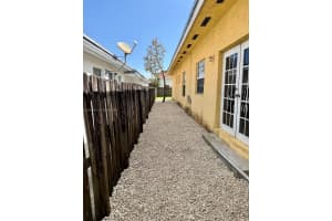 1008 Nw 2nd Ave Hallandale Beach, FL 33009 - MLS#A11984734