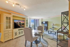 800 Parkview Dr 911 Hallandale Beach, FL 33009 - MLS#A11984739