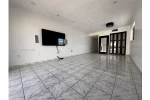 1150 Collins Ave 301 Miami Beach, FL 33139 - MLS#A11984747