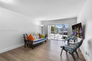 1101 Hillcrest Ct 206 Hollywood, FL 33021 - MLS#A11984762