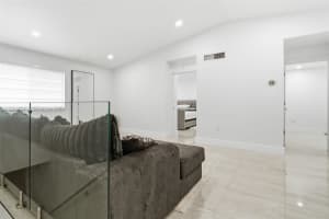 8027 Lake Dr 204 Doral, FL 33166 - MLS#A11984771