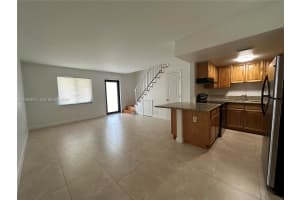 2705 Ne 9th Ave 202 Wilton Manors, FL 33334 - MLS#A11984872