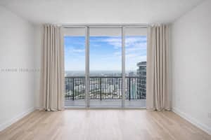 1750 N Bayshore Dr 3811, Miami