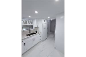 9365 Fontainebleau Blvd , Miami, FL 33172 - MLS#A11984899