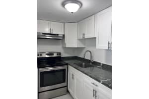 7820 Bayshore Ct , Miami, FL 33138 - MLS#A11984915