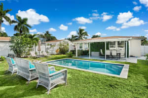 1935 Arthur St, Hollywood