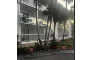 1600 NE 114th St APT 104, Miami, FL 33181, - MLS#A11984935