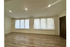 2400 Nw 15th St Miami, FL 33125 - MLS#A11984939