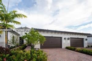 7637 Blue Spring Dr , Parkland, FL 33067 - MLS#A11984955